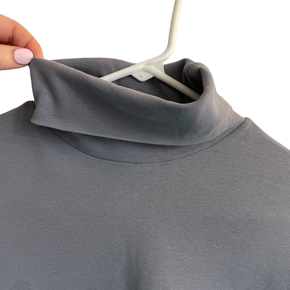 Peruvian Connection Gray Turtleneck Base Layer Tee, Size M - Picture 2 of 7